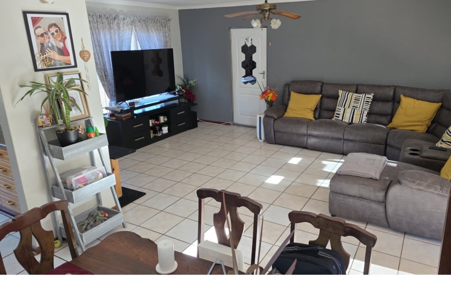 3 Bedroom Property for Sale in Dana Bay Western Cape